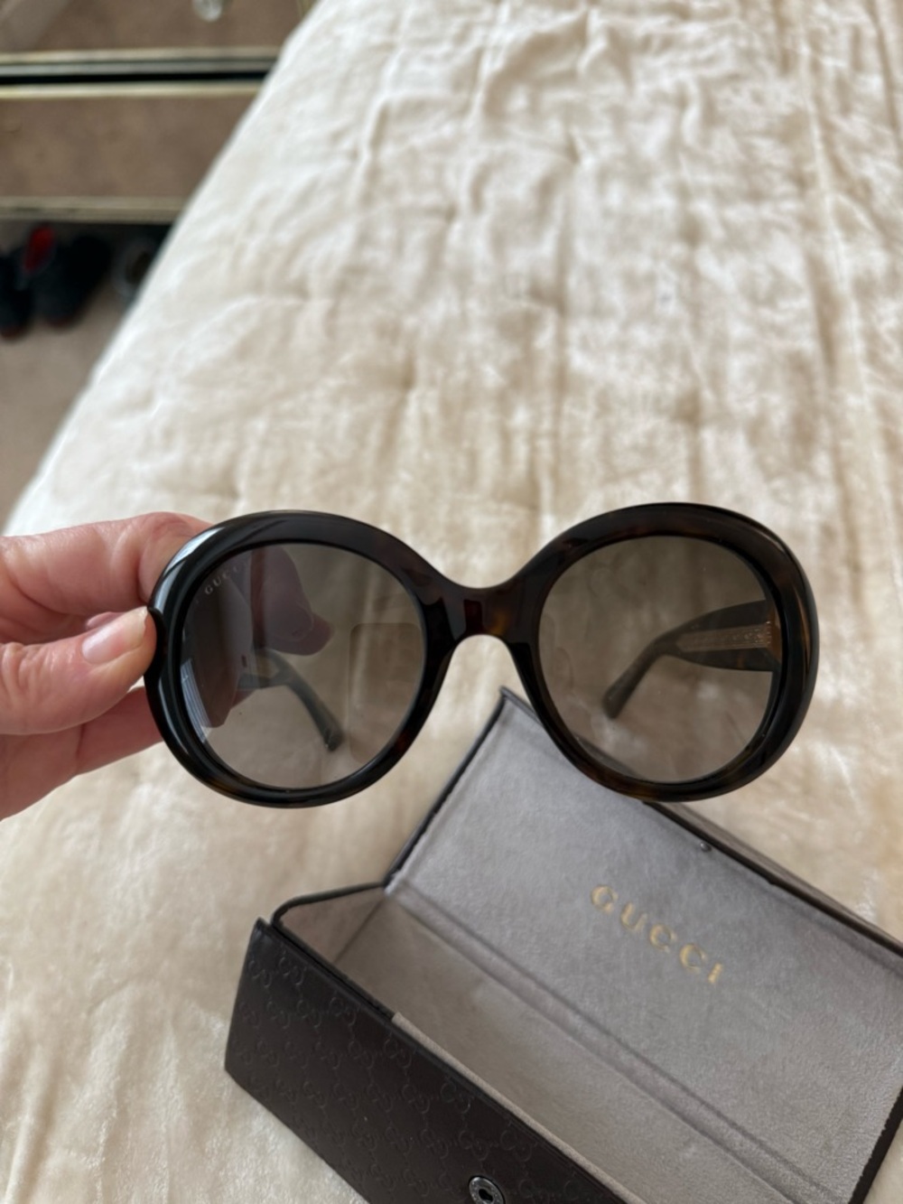Gucci Brown Tortoiseshell Round Women's Sunglasses with Gold Logo